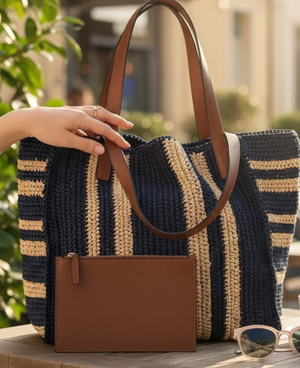Ralph Lauren Striped Woven Straw XL Refined Navy & Tan, NWT & Dust bag
